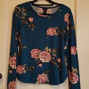 Long sleeve floral top